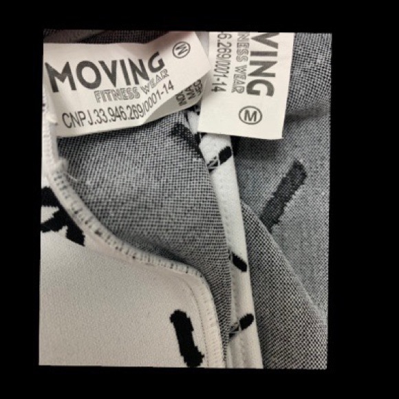 Set - Picture 3 of 4